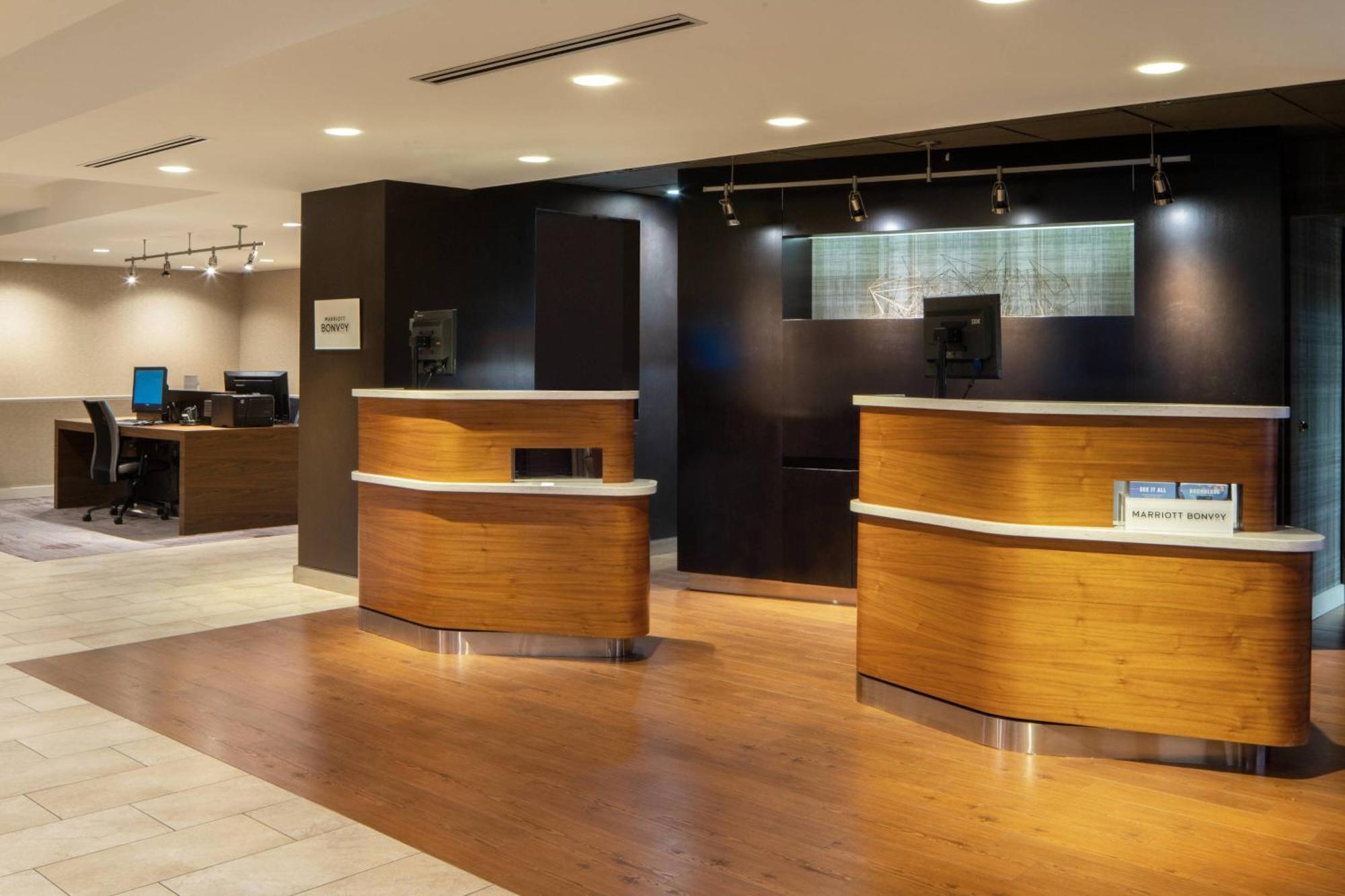 Courtyard By Marriott Dulles Airport Herndon/Reston Exterior foto