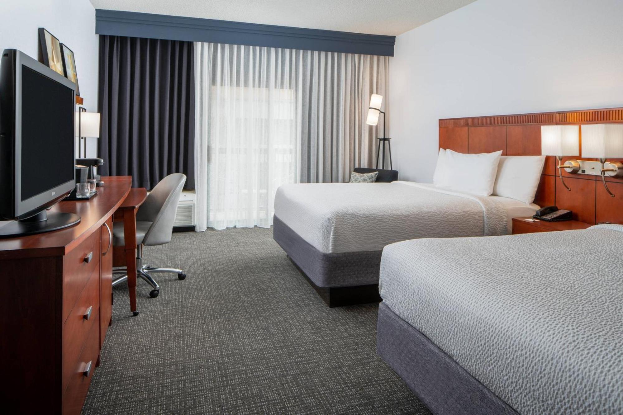 Courtyard By Marriott Dulles Airport Herndon/Reston Exterior foto