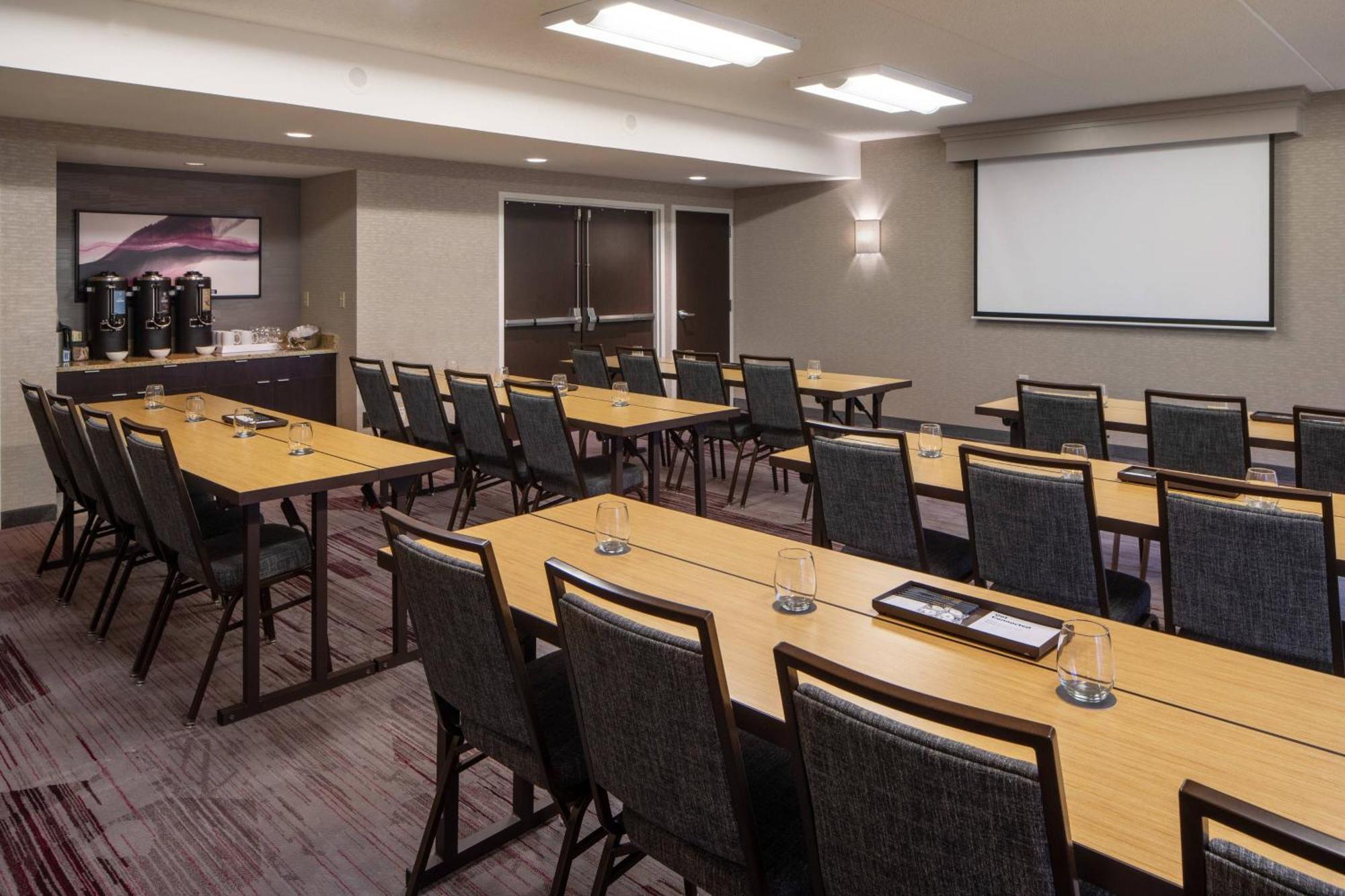 Courtyard By Marriott Dulles Airport Herndon/Reston Exterior foto